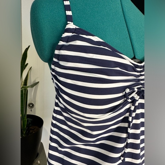 Lands End Women's V Neck Tankini Swimsuit Underwire Top Striped Size 10 navy - Picture 3 of 11